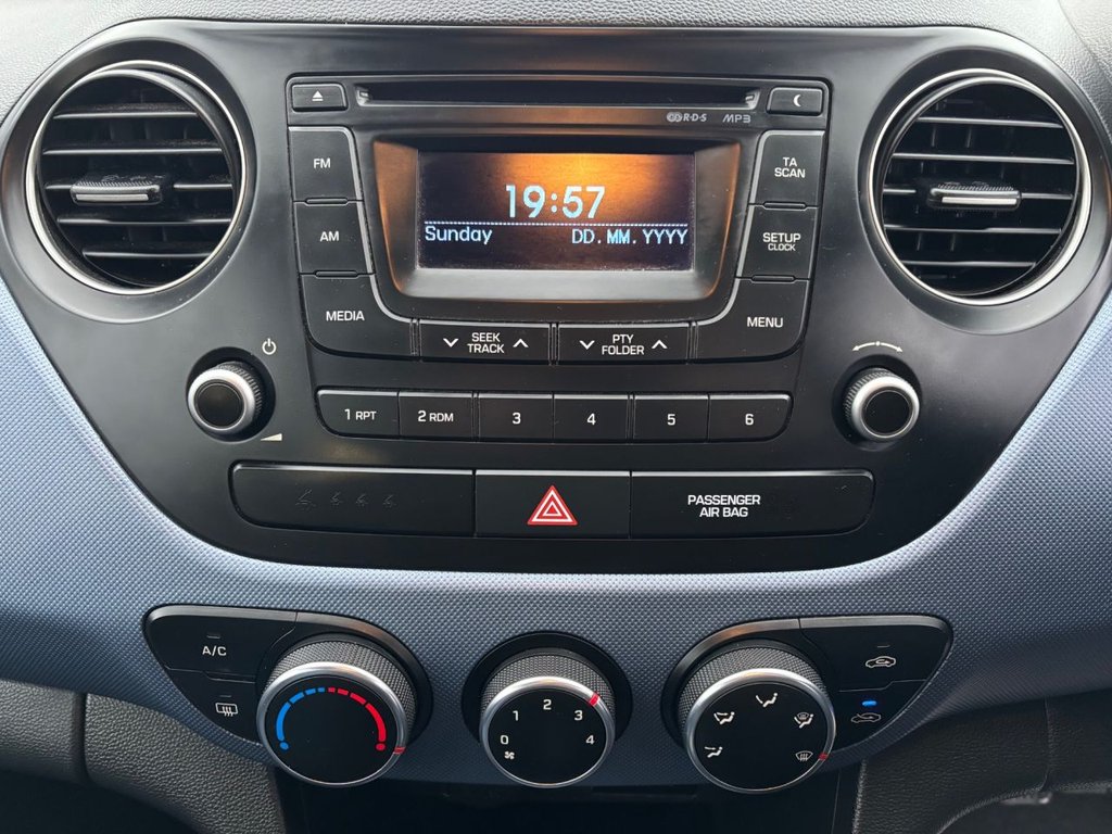 Used Hyundai i10 2014 for sale - 77027318: Photo 30