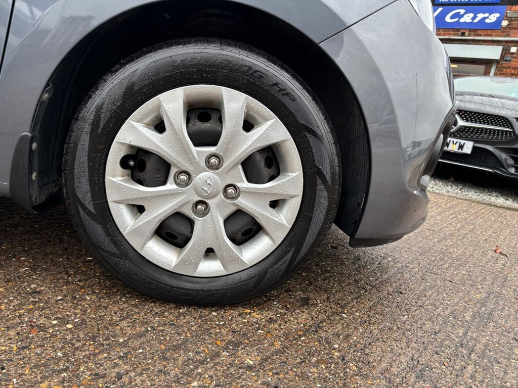 Used Hyundai i10 2014 for sale - 77027318: Photo 5