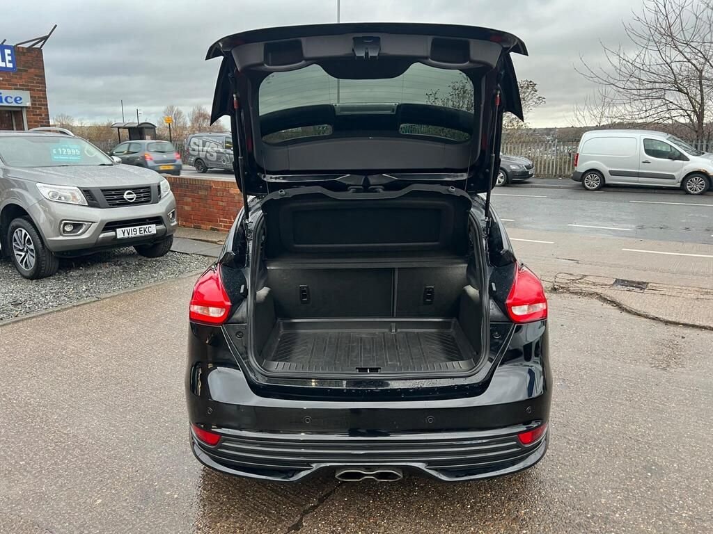 Used Ford Focus 2016 for sale - 76945380: Photo 7