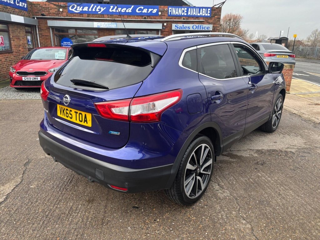 Used Nissan Qashqai 2015 for sale - 77498917: Photo 9