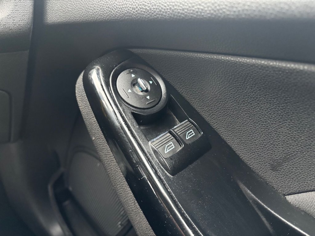 Used Ford Fiesta 2013 for sale - 76950590: Photo 13