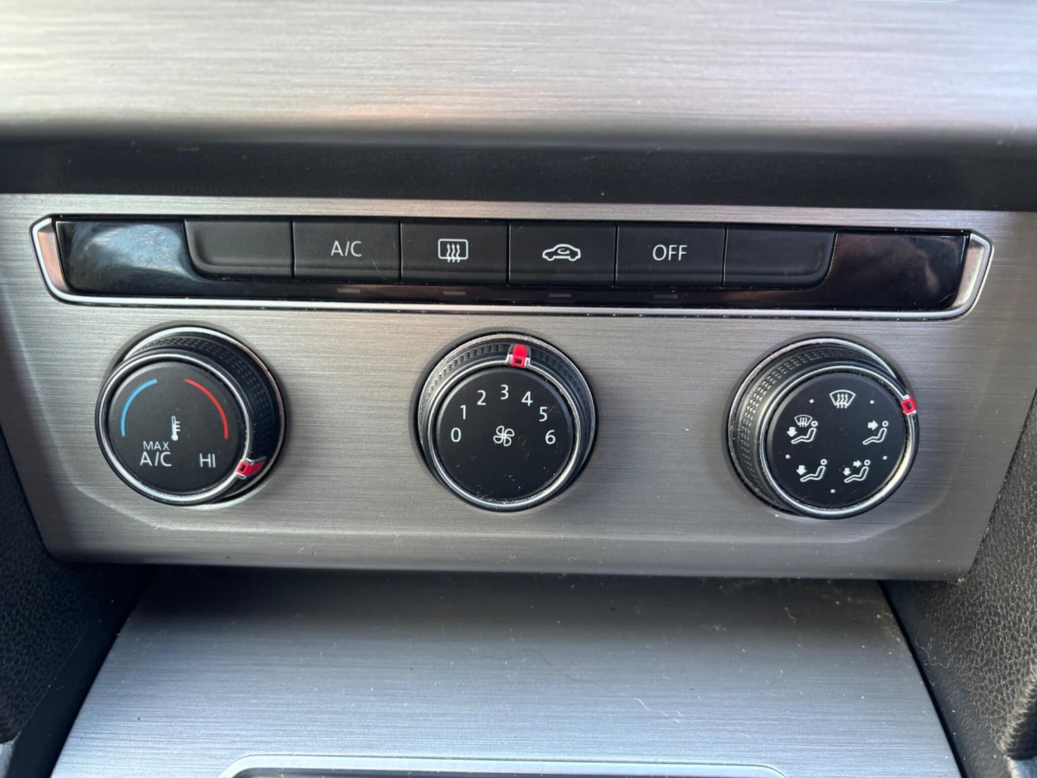 Used Volkswagen Passat 2015 for sale - 76606844: Photo 31