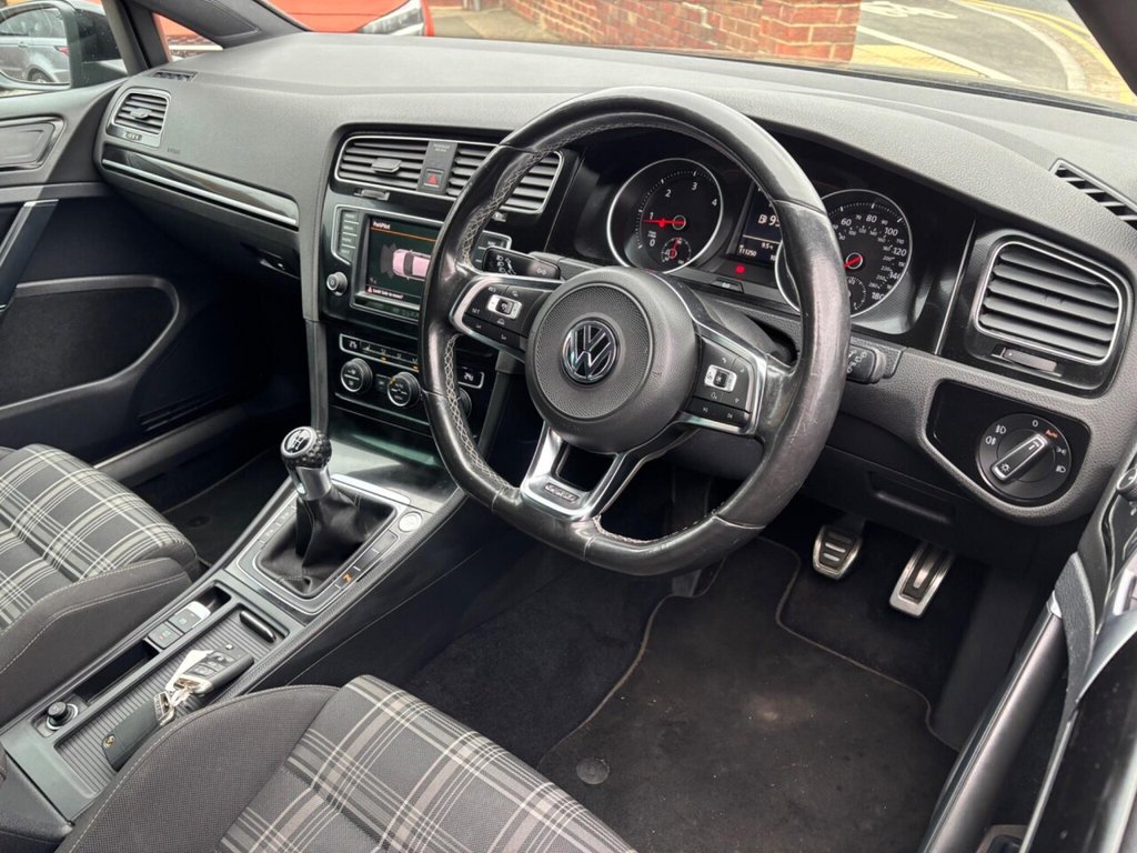 Used Volkswagen Golf 2016 for sale - 77905196: Photo 15