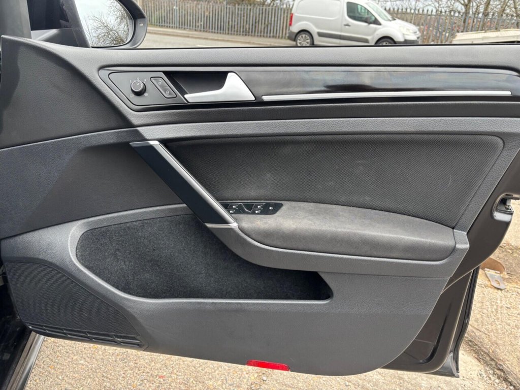 Used Volkswagen Golf 2016 for sale - 77905196: Photo 21