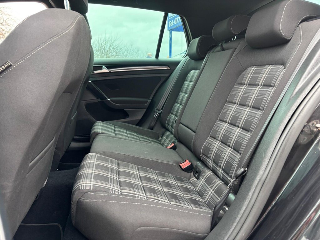 Used Volkswagen Golf 2016 for sale - 77905196: Photo 24