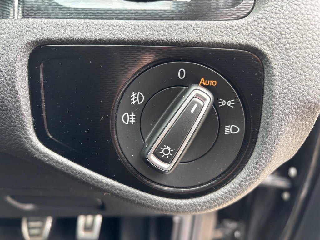 Used Volkswagen Golf 2016 for sale - 77905196: Photo 26