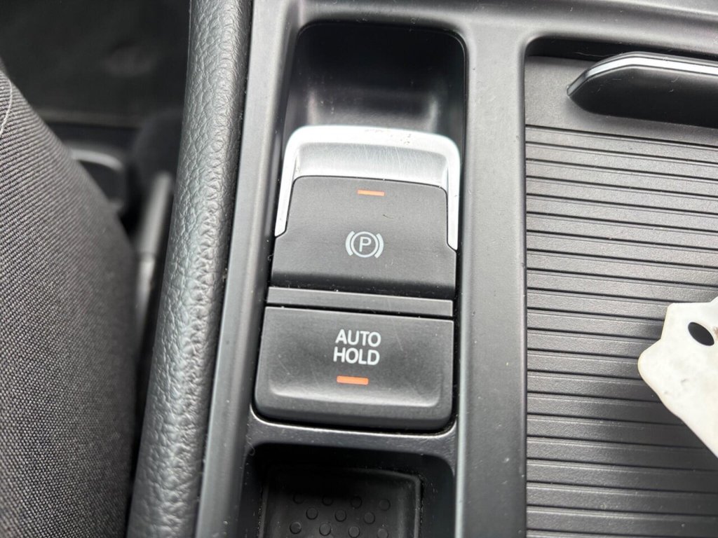 Used Volkswagen Golf 2016 for sale - 77905196: Photo 32