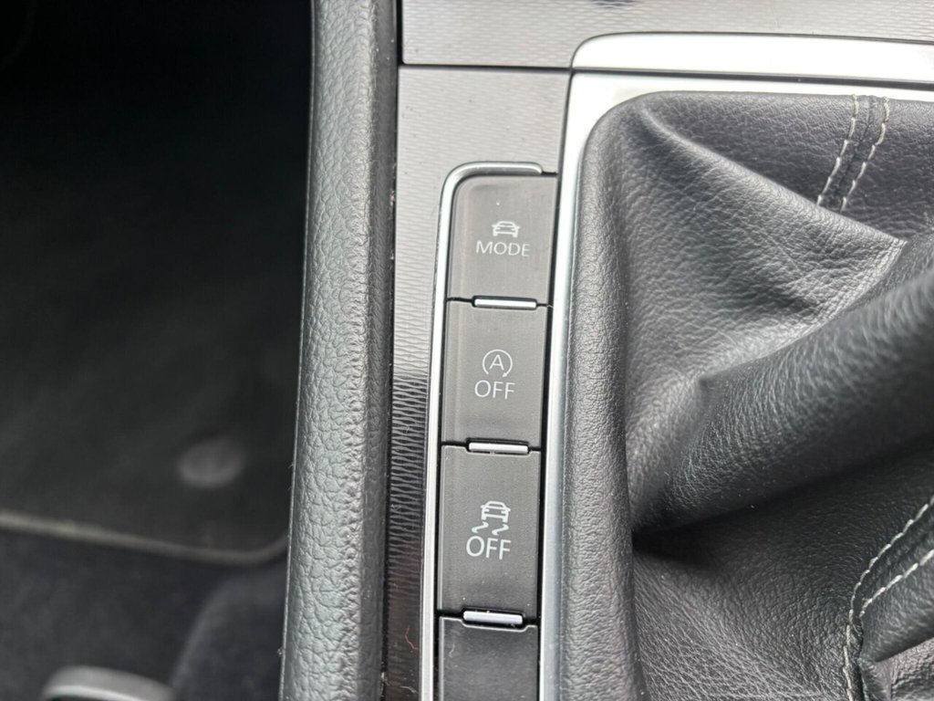 Used Volkswagen Golf 2016 for sale - 77905196: Photo 35