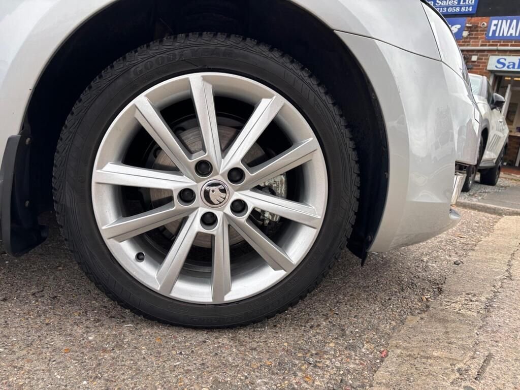 Used Skoda Octavia 2014 for sale - 76945349: Photo 3