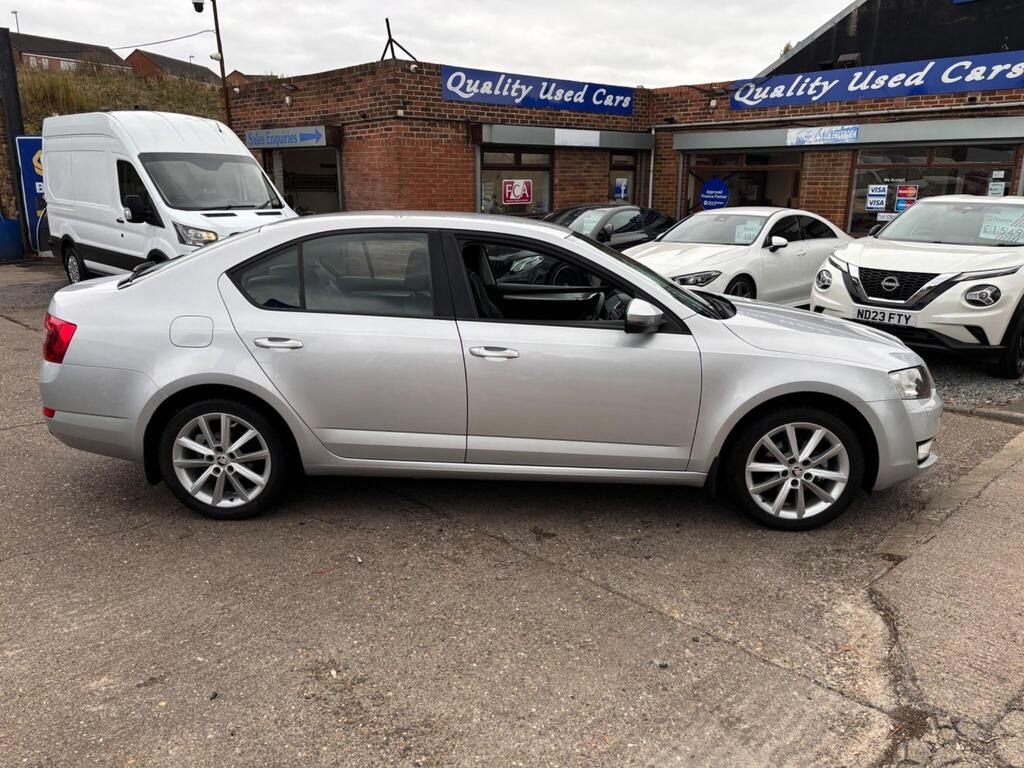 Used Skoda Octavia 2014 for sale - 76945349: Photo 4
