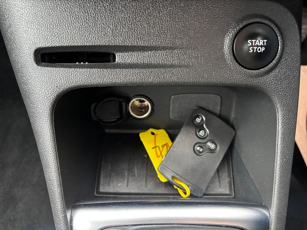 Used Renault Captur 2017 for sale - 77631934: Photo 31