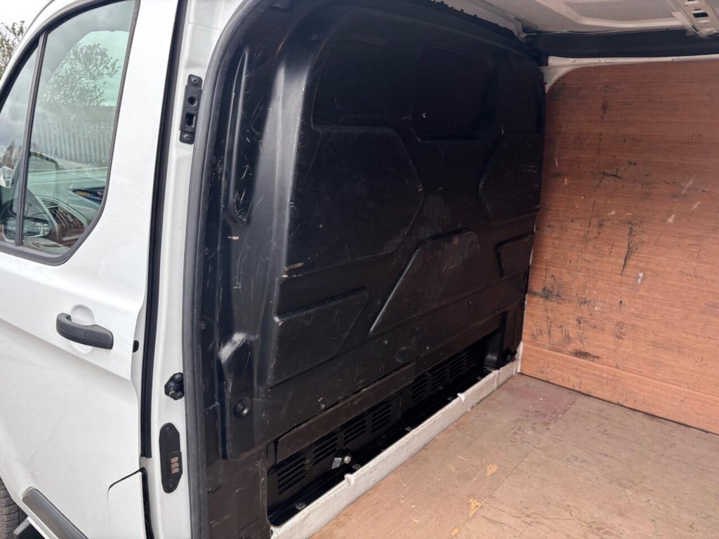 Used Ford Transit Custom 2015 for sale - 77779943: Photo 13