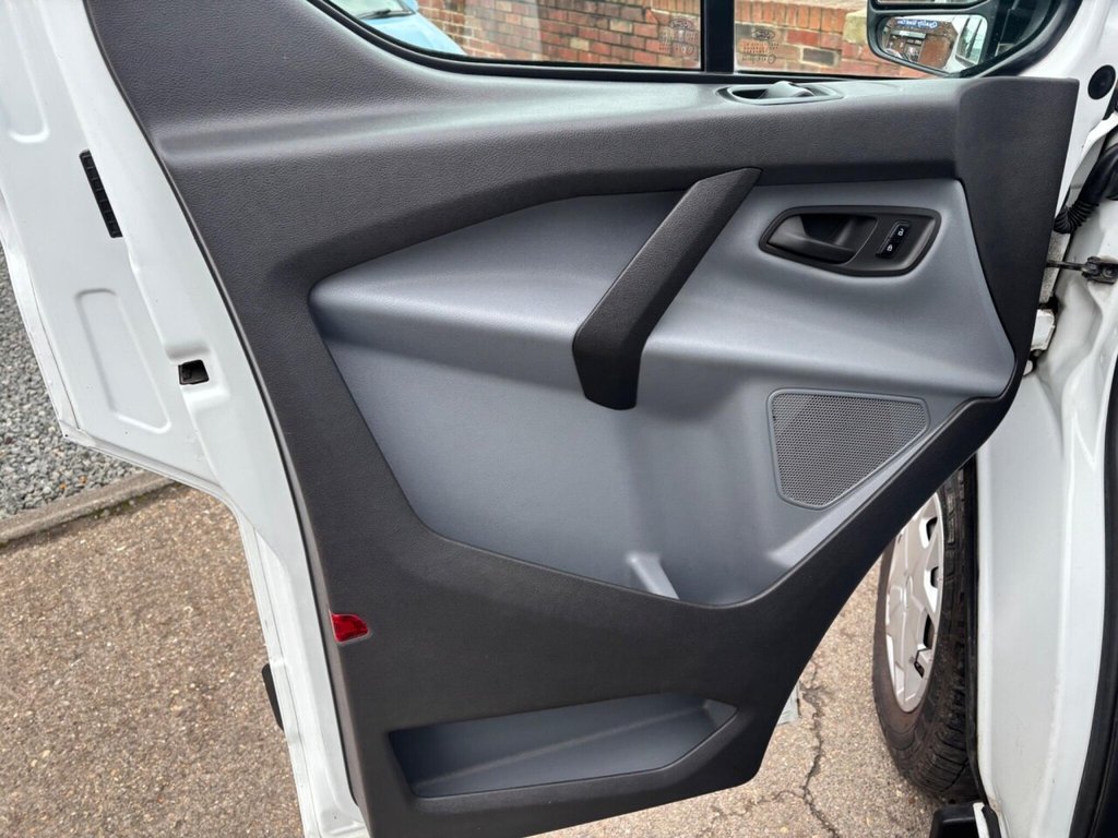 Used Ford Transit Custom 2015 for sale - 77779943: Photo 21