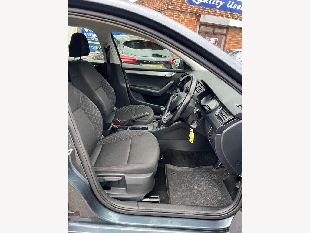 Used Skoda Octavia 2025 for sale - 77583734: Photo 9