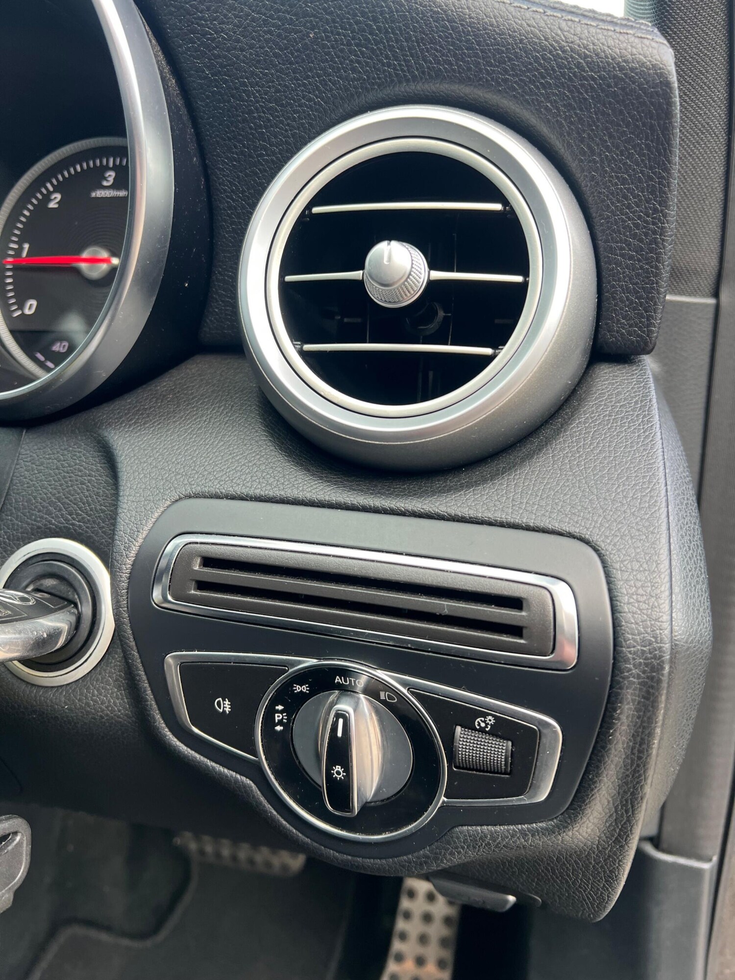 Used Mercedes-Benz C Class 2015 for sale - 76027120: Photo 33