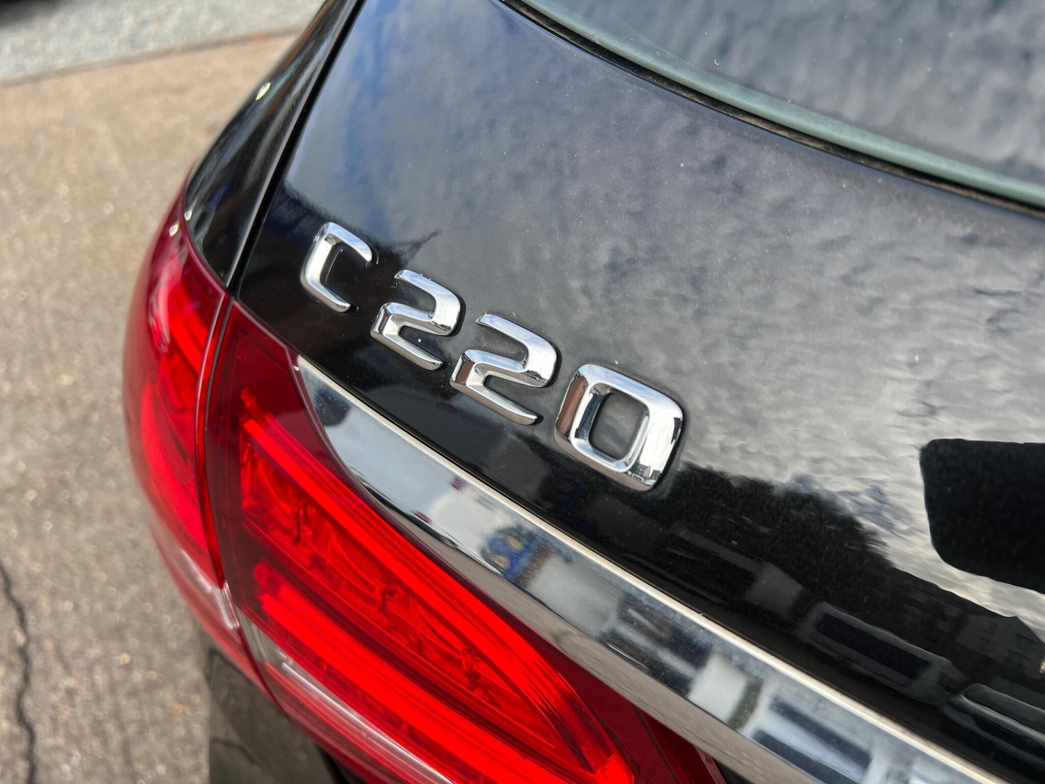 Used Mercedes-Benz C Class 2015 for sale - 76027120: Photo 8