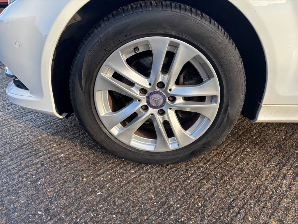 Used Mercedes-Benz C Class 2012 for sale - 77451670: Photo 4