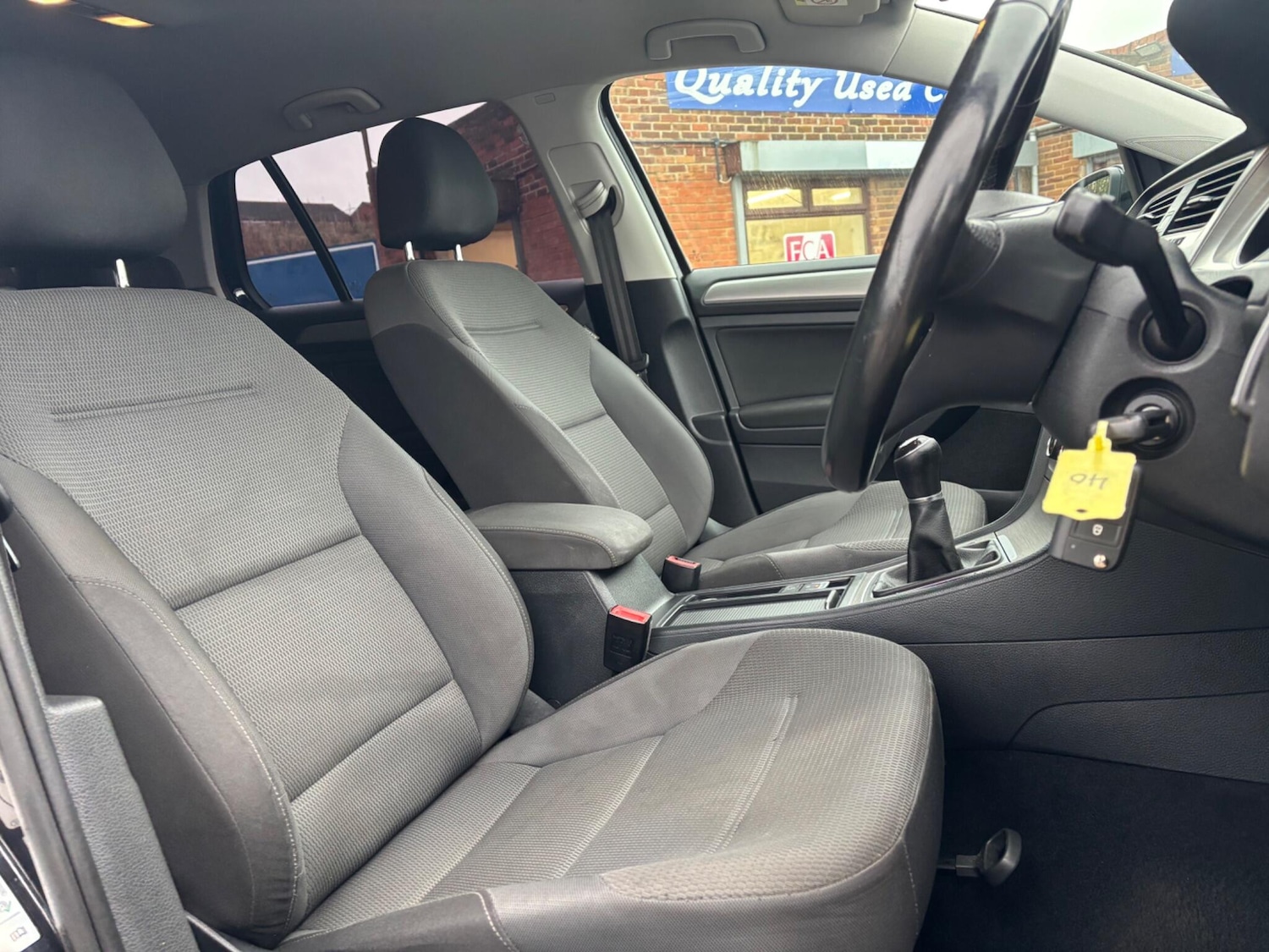 Used Volkswagen Golf 2015 for sale - 76714384: Photo 14