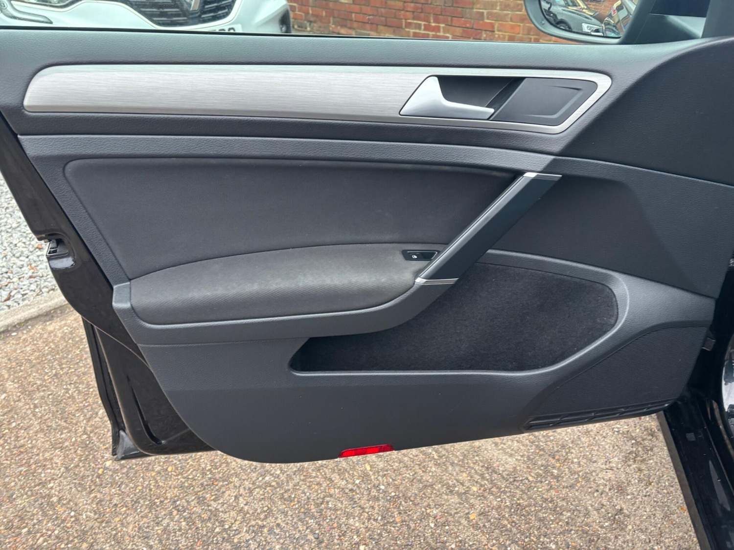 Used Volkswagen Golf 2015 for sale - 76714384: Photo 24