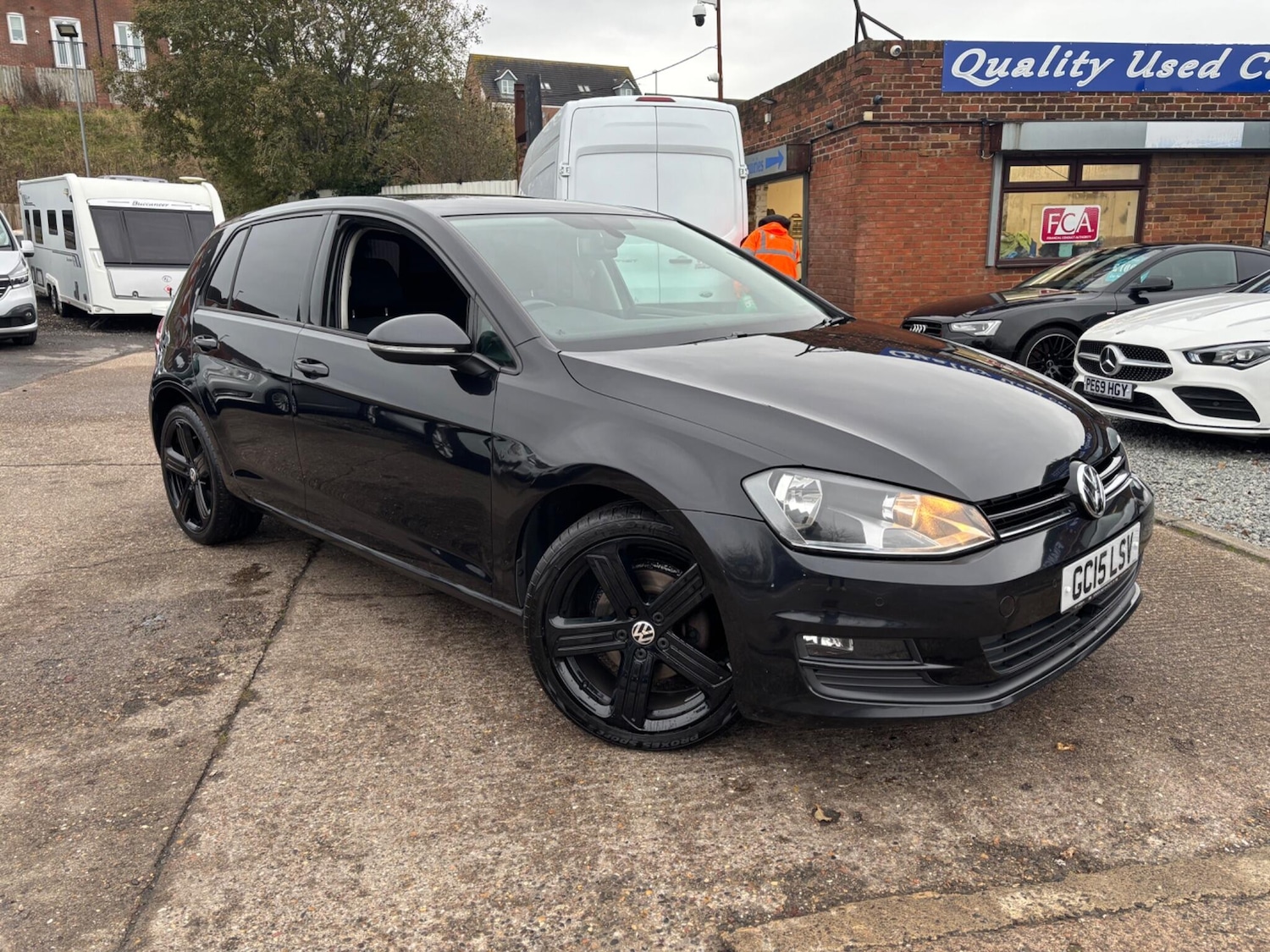 Used Volkswagen Golf 2015 for sale - 76714384: Photo 3
