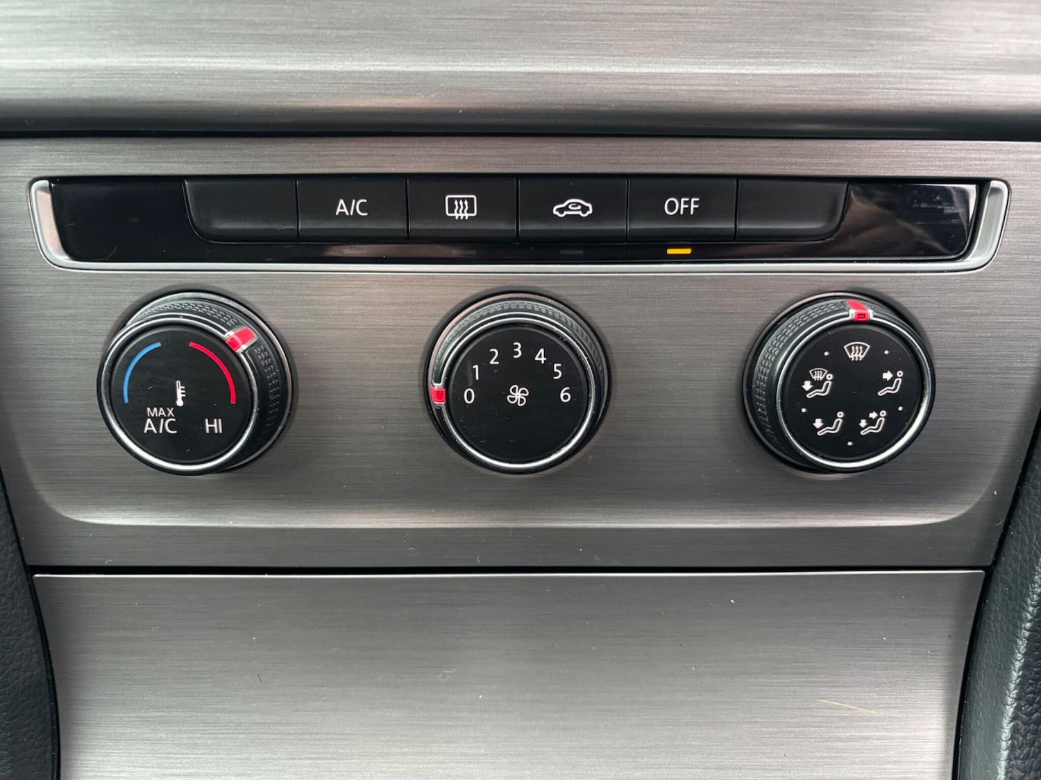 Used Volkswagen Golf 2015 for sale - 76714384: Photo 34