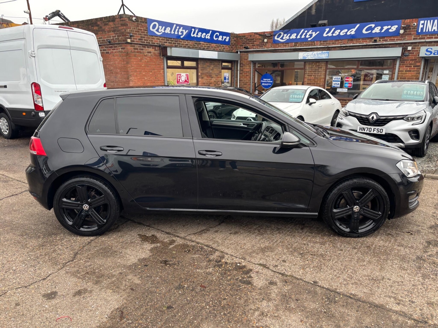 Used Volkswagen Golf 2015 for sale - 76714384: Photo 4