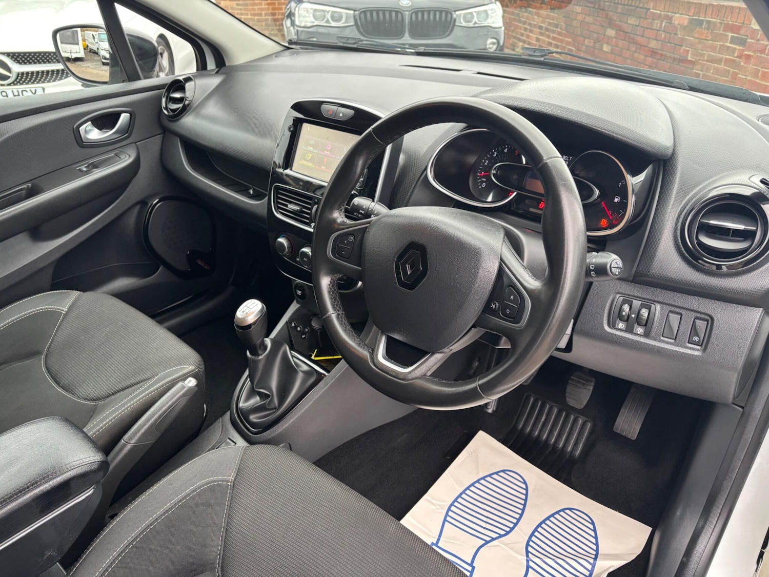 Used Renault Clio 2018 for sale - 76585015: Photo 10