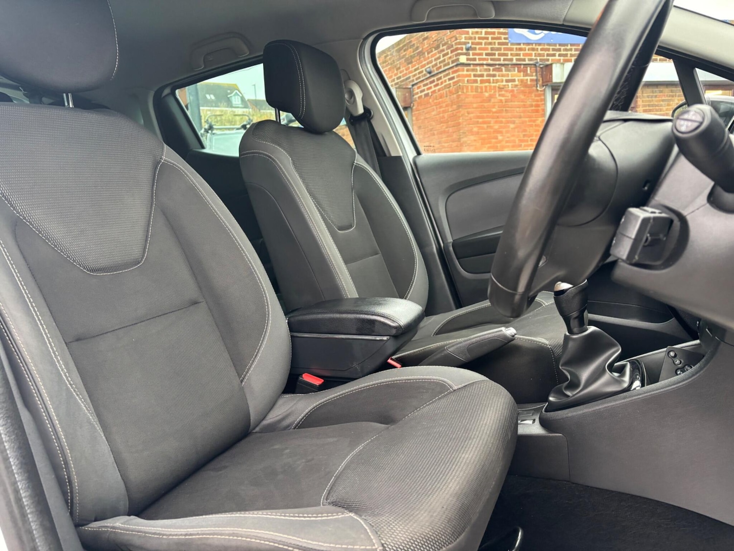 Used Renault Clio 2018 for sale - 76585015: Photo 12