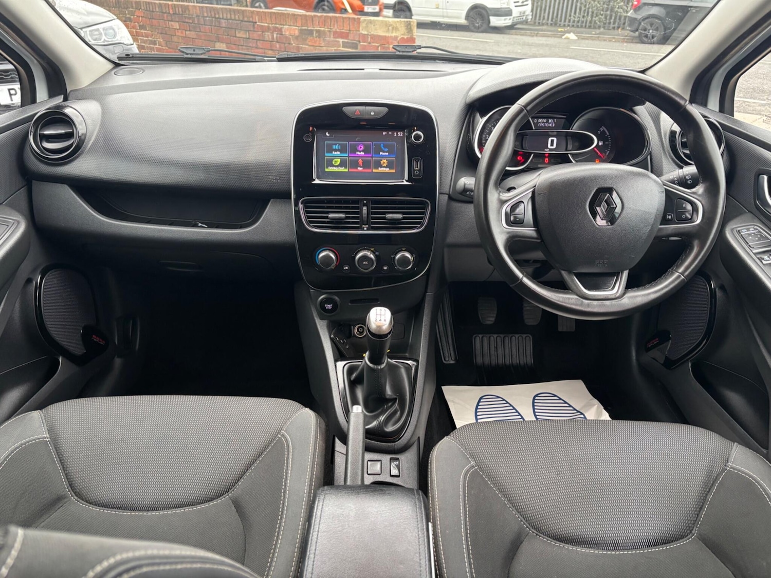 Used Renault Clio 2018 for sale - 76585015: Photo 16