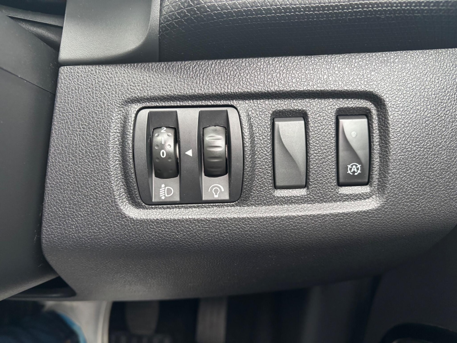 Used Renault Clio 2018 for sale - 76585015: Photo 21