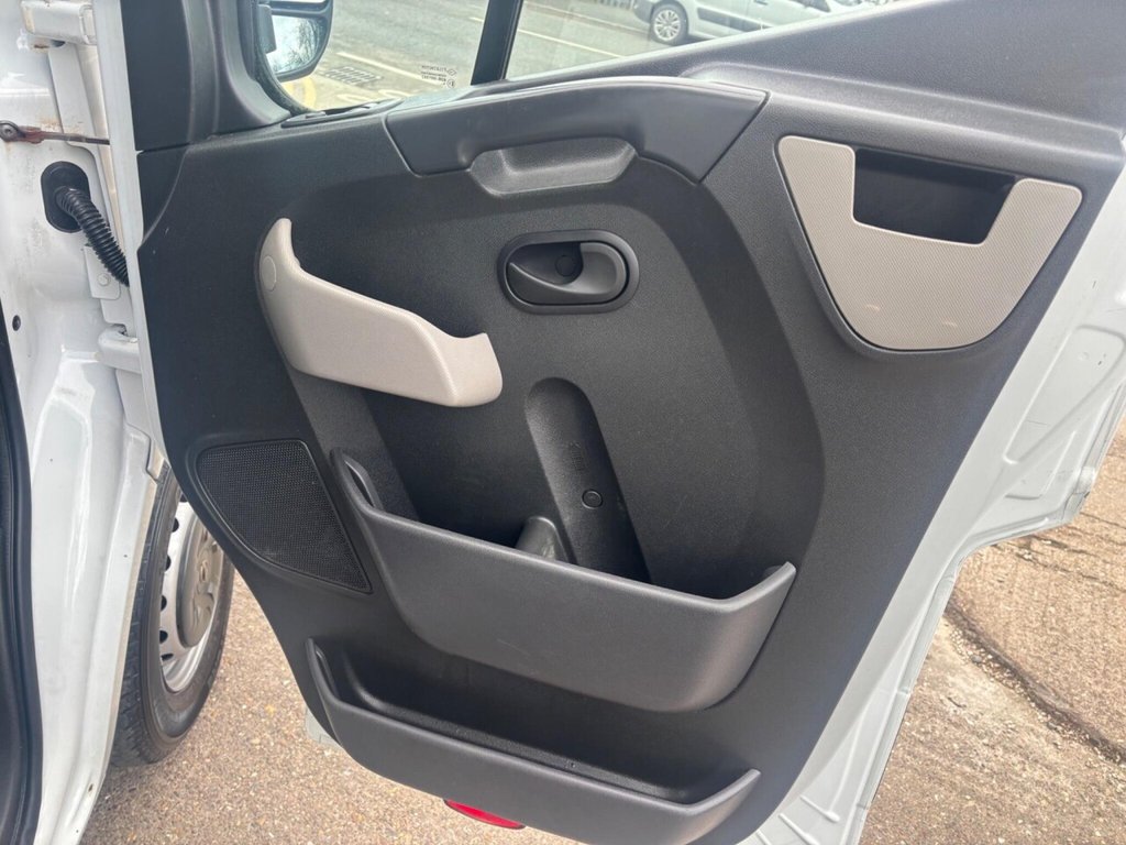 Used Nissan NV400 2016 for sale - 77880119: Photo 17