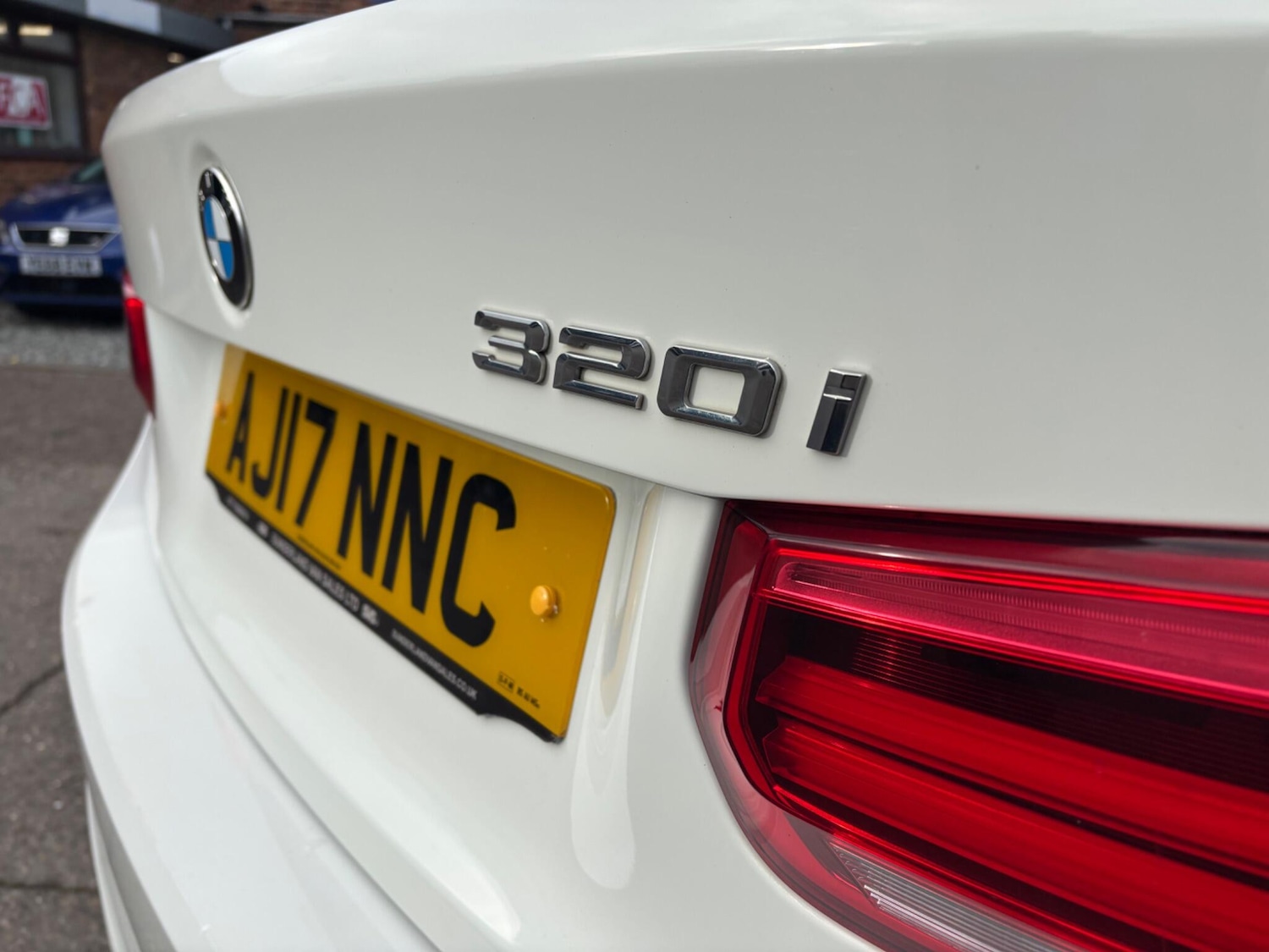 Used BMW 3 Series 2017 for sale - 76457608: Photo 12