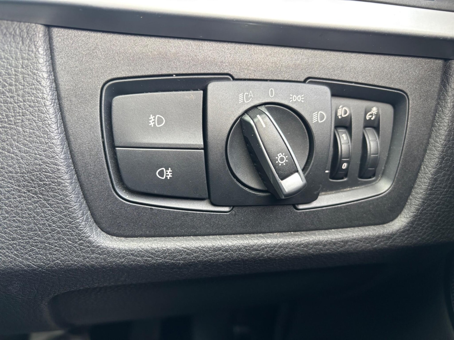 Used BMW 3 Series 2017 for sale - 76457608: Photo 38