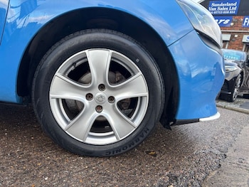 Used Renault Clio 2016 for sale - 76973564: Photo