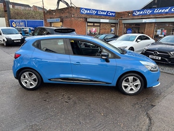 Used Renault Clio 2016 for sale - 76973564: Photo