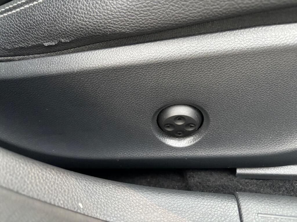 Used Mercedes-Benz GLA 2017 for sale - 76945382: Photo 17