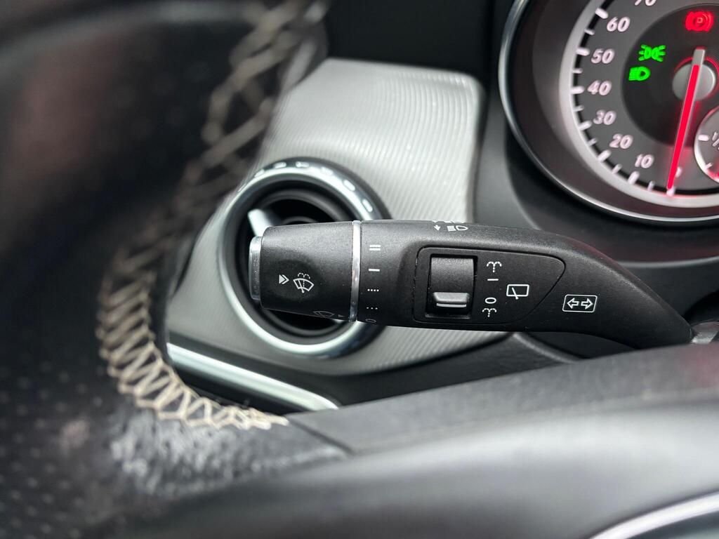 Used Mercedes-Benz GLA 2017 for sale - 76945382: Photo 35