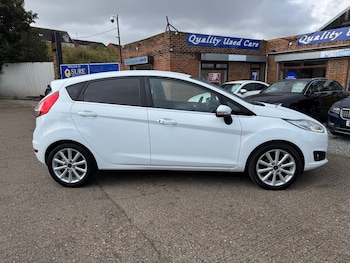 Used Ford Fiesta 2015 for sale - 75870924: Photo