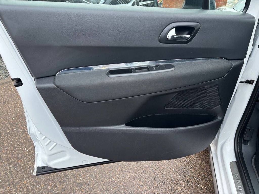 Used Peugeot 3008 2016 for sale - 77263416: Photo 23