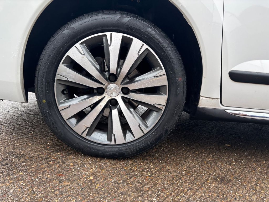 Used Peugeot 3008 2016 for sale - 77263416: Photo 8