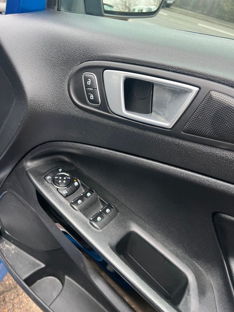 Used Ford Ecosport 2018 for sale - 77287885: Photo 28