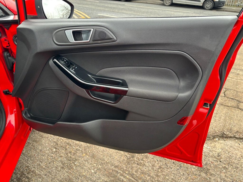 Used Ford Fiesta 2015 for sale - 77631750: Photo 17