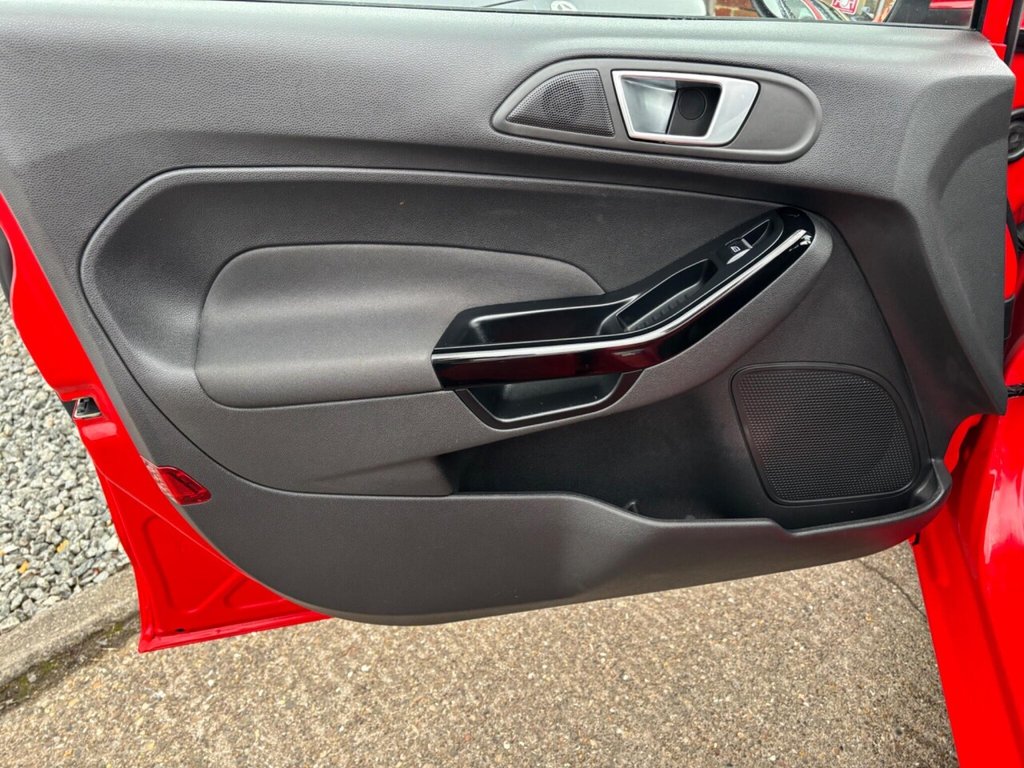 Used Ford Fiesta 2015 for sale - 77631750: Photo 24