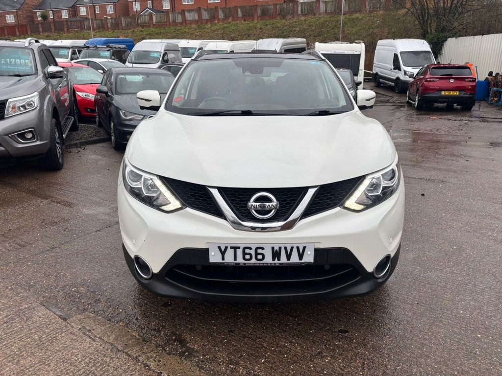 Used Nissan Qashqai 2016 for sale - 77342101: Photo 2