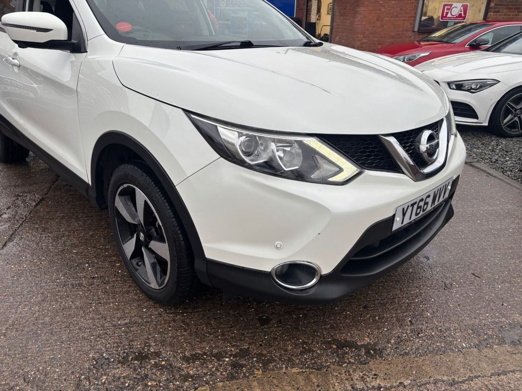 Used Nissan Qashqai 2016 for sale - 77342101: Photo 3
