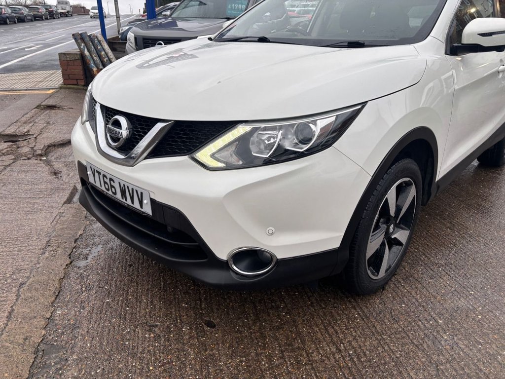 Used Nissan Qashqai 2016 for sale - 77342101: Photo 4
