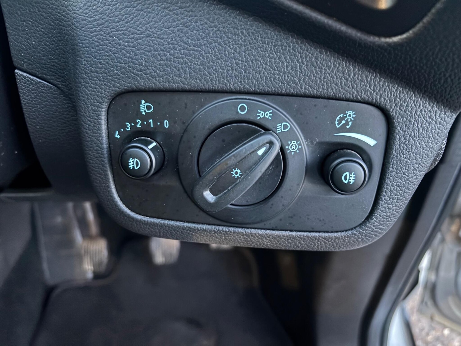 Used Ford C-Max 2017 for sale - 76801455: Photo 22