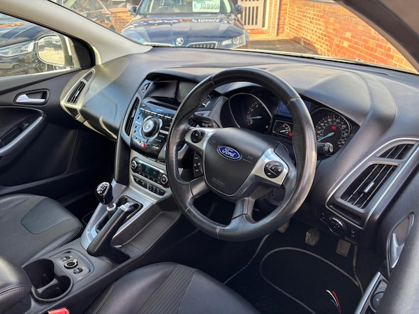 Used Ford Focus 2014 for sale - 76188436: Photo 11