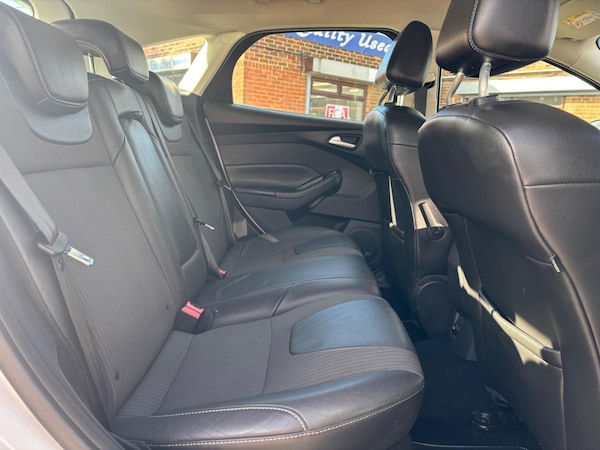 Used Ford Focus 2014 for sale - 76188436: Photo 14