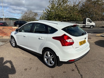 Used Ford Focus 2014 for sale - 76188436: Photo 4
